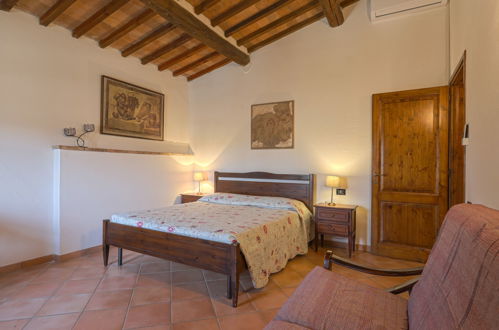 Foto 18 - Apartamento de 1 habitación en San Gimignano con piscina y jardín