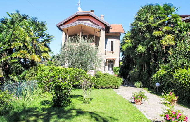 Apartamento de 3 quartos em Castelveccana com jardim e terraço - Foto 1