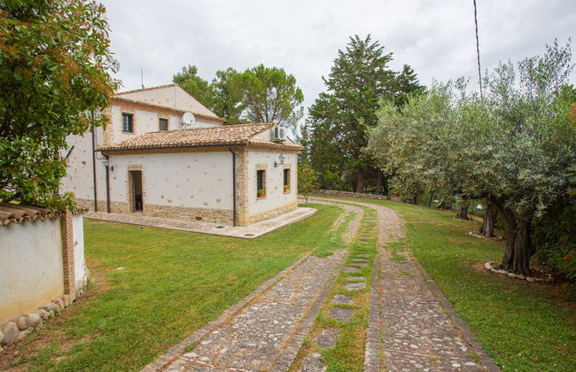 Casa de 5 quartos em Penne com piscina privada e jardim - Foto 16
