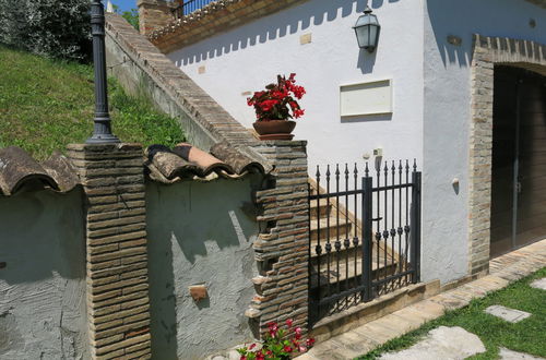 Photo 25 - Maison de 5 chambres à Penne avec piscine privée et jardin