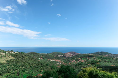 Foto 11 - Casa con 5 camere da letto a Imperia con piscina privata e vista mare