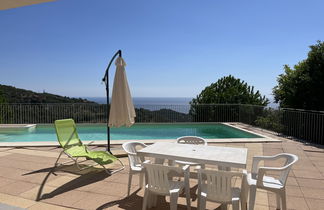 Photo 2 - 5 bedroom House in Imperia with private pool and sea view