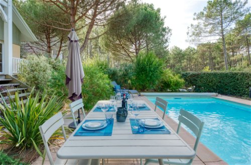 Photo 2 - Maison de 2 chambres à Lacanau avec piscine privée et jardin