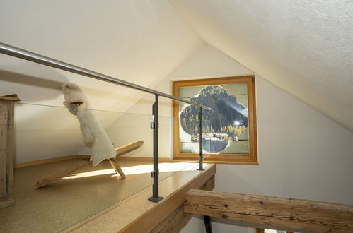 Foto 18 - Appartamento con 2 camere da letto a Scuol