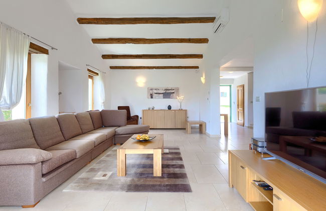 Casa de 5 quartos em Buje com piscina privada e jardim - Foto 6