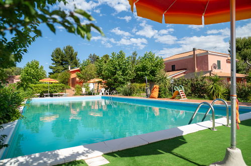 Photo 2 - Maison de 3 chambres à Città Sant'Angelo avec piscine et jardin