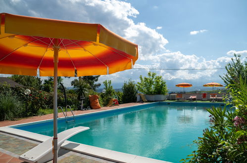 Photo 1 - Maison de 3 chambres à Città Sant'Angelo avec piscine et jardin