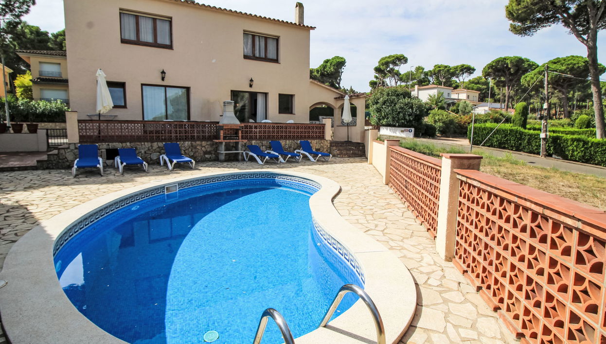 Casa de 6 quartos em Pals com piscina privada e terraço - Foto 1