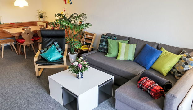Apartamento de 3 quartos em Disentis/Mustér com piscina e jardim - Foto 3
