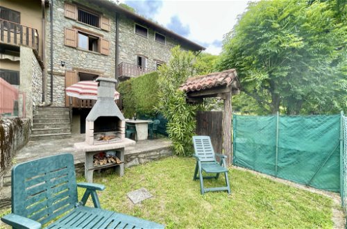 Foto 2 - Apartamento de 2 quartos em Sorico com jardim e vista para a montanha
