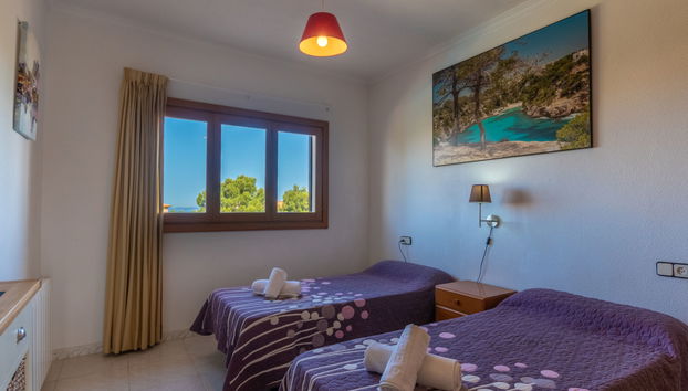 4 bedroom House in Llucmajor with private pool and garden - Photo 5