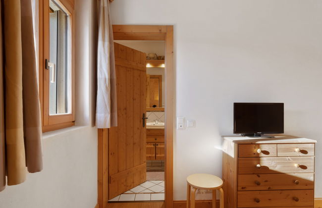 Apartamento de 5 quartos em Crans-Montana com jardim e terraço - Foto 23