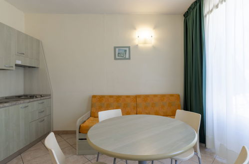 Photo 8 - Appartement de 1 chambre à Imperia avec piscine et vues à la mer