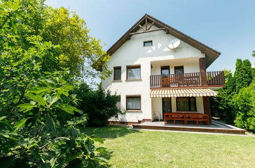 Photo 24 - 6 bedroom House in Balatonfenyves with garden and terrace