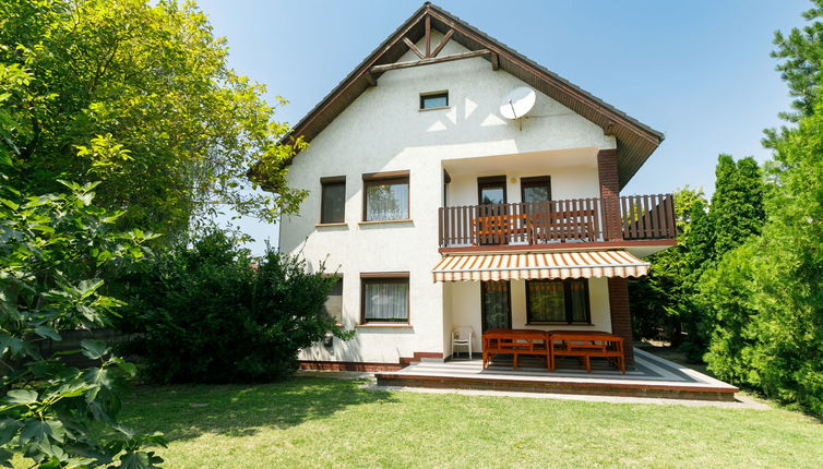 Photo 1 - 6 bedroom House in Balatonfenyves with garden and terrace