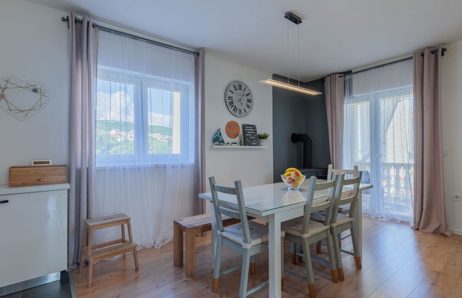 4 bedroom Apartment in Jasenice with garden and terrace - Photo 3