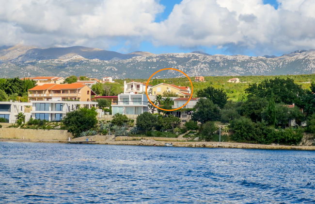 4 bedroom Apartment in Jasenice with garden and terrace - Photo 19