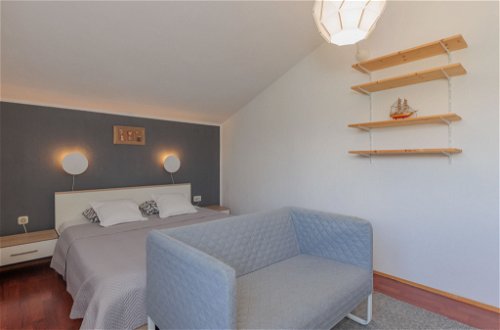 Foto 31 - Appartamento con 4 camere da letto a Jasenice con terrazza e vista mare