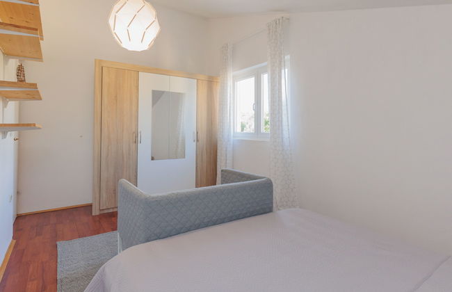 4 bedroom Apartment in Jasenice with garden and terrace - Photo 30