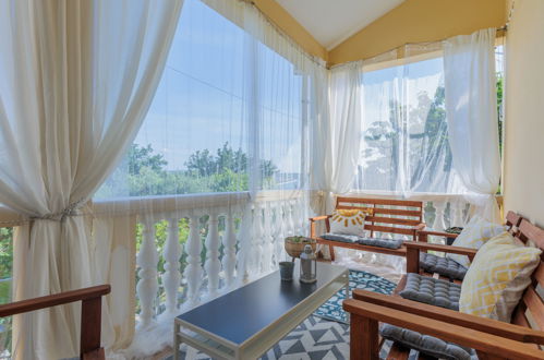Foto 6 - Apartamento de 4 quartos em Jasenice com terraço e vistas do mar