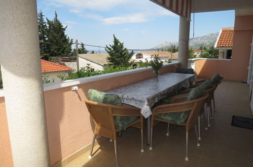 Foto 2 - Appartamento con 2 camere da letto a Jasenice con vista mare