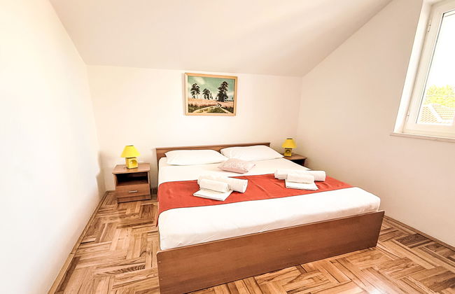 Apartamento de 4 quartos em Jasenice com jardim - Foto 12