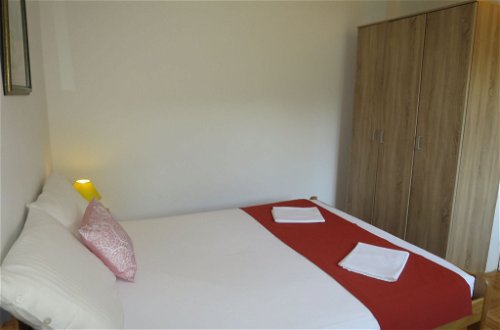 Foto 14 - Appartamento con 2 camere da letto a Jasenice con vista mare