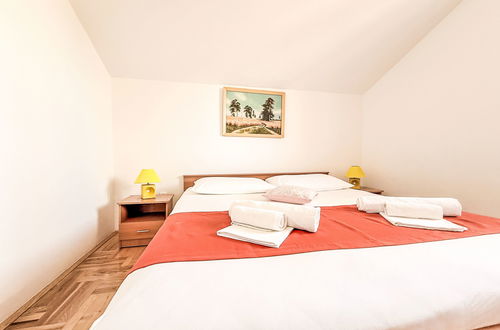 Foto 10 - Apartamento de 2 quartos em Jasenice com jardim