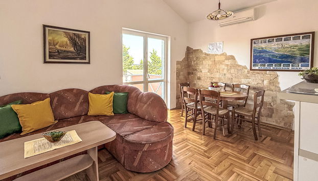 Appartamento con 4 camere da letto a Jasenice con giardino - Foto 3