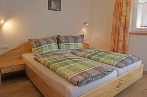 Foto 15 - Appartamento con 3 camere da letto a Flirsch con giardino e vista sulle montagne