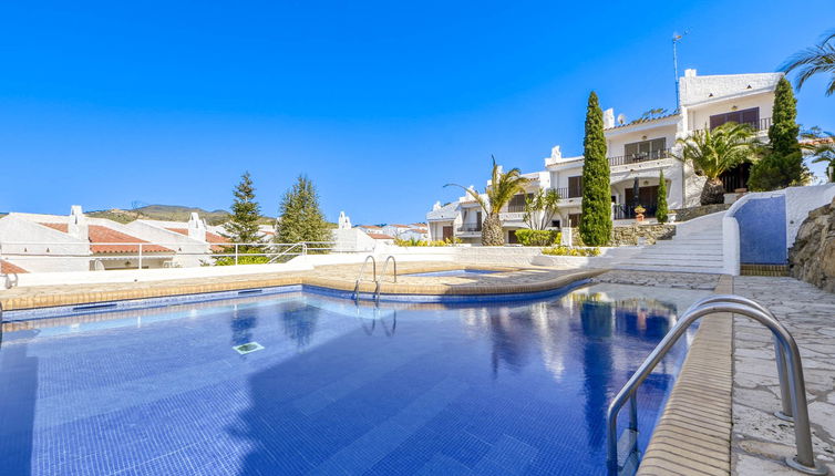 Photo 1 - Maison de 2 chambres à Roses avec piscine et terrasse