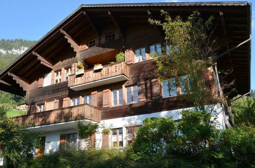 Foto 2 - Apartment mit 3 Schlafzimmern in Zweisimmen