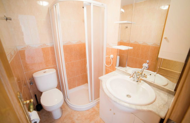 Apartamento de 2 quartos em Torrevieja com jardim e terraço - Foto 17