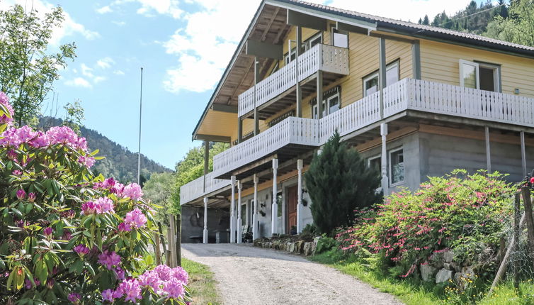 Foto 1 - Casa de 5 quartos em Tysnes com jardim e terraço