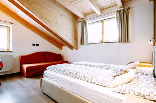 Foto 32 - Haus mit 9 Schlafzimmern in San Giovanni di Fassa-Sèn Jan mit blick auf die berge