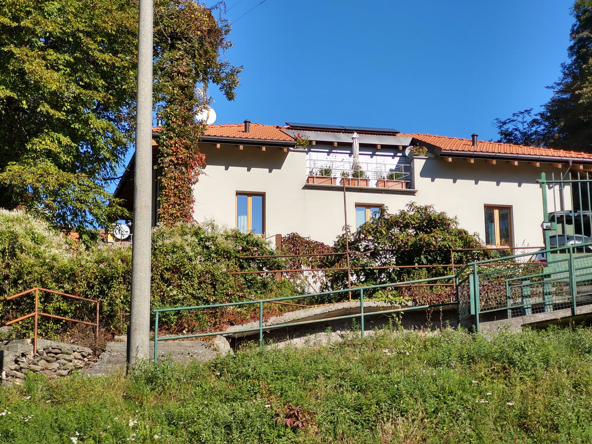 Photo 2 - Appartement de 2 chambres à Dorio avec terrasse et vues sur la montagne