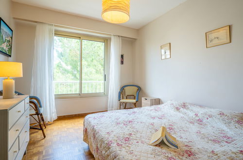 Foto 5 - Appartamento con 1 camera da letto a Cannes con giardino e vista mare