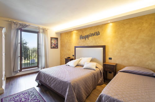 Foto 16 - Haus mit 13 Schlafzimmern in Lucignano mit privater pool und garten