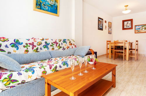 Photo 9 - 2 bedroom Apartment in Mont-roig del Camp with swimming pool and garden