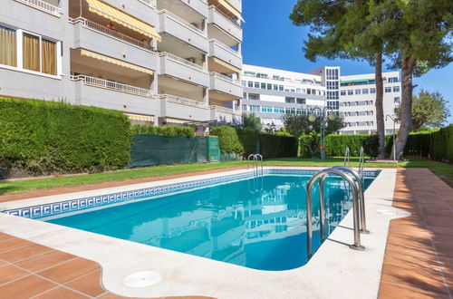 Foto 1 - Apartamento de 2 quartos em Mont-roig del Camp com piscina e vistas do mar