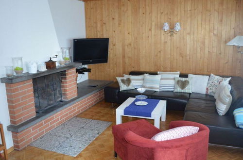 Photo 17 - 3 bedroom Apartment in Saanen