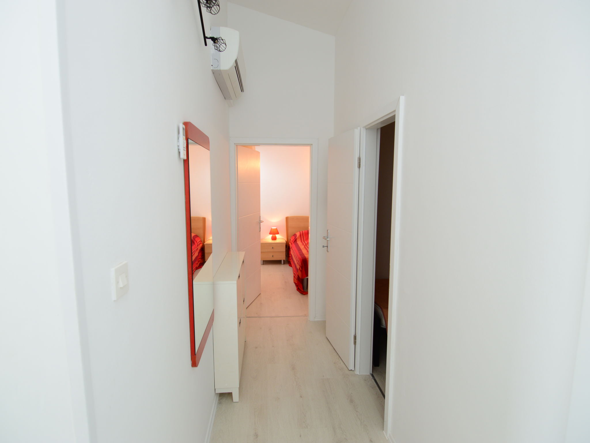 Foto 16 - Appartamento con 2 camere da letto a Omiš con terrazza e vista mare