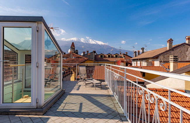 2 bedroom Apartment in Bellano with terrace - Photo 23