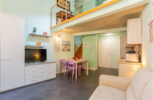 Foto 6 - Apartment mit 1 Schlafzimmer in Bellano mit terrasse und blick auf die berge