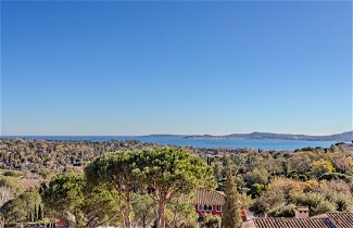 Photo 2 - 1 bedroom Apartment in Grimaud with swimming pool and sea view