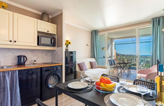 Photo 3 - 1 bedroom Apartment in Grimaud with swimming pool and sea view