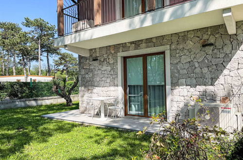 Photo 4 - 2 bedroom Apartment in Duino-Aurisina with swimming pool