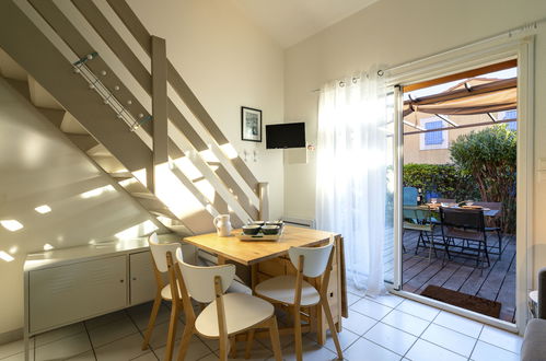 Photo 8 - House in Narbonne with swimming pool and sea view