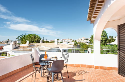 Foto 5 - Casa de 4 habitaciones en Albufeira con piscina privada y jardín