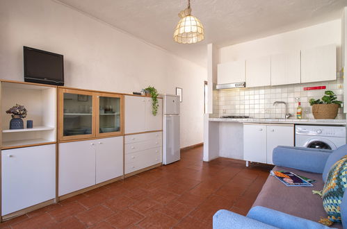 Photo 9 - 2 bedroom Apartment in Golfo Aranci with garden